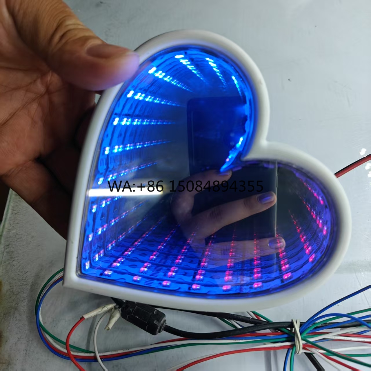 Car Mirror - Dekoracja ścienna 3D z wielokolorowym lustrem